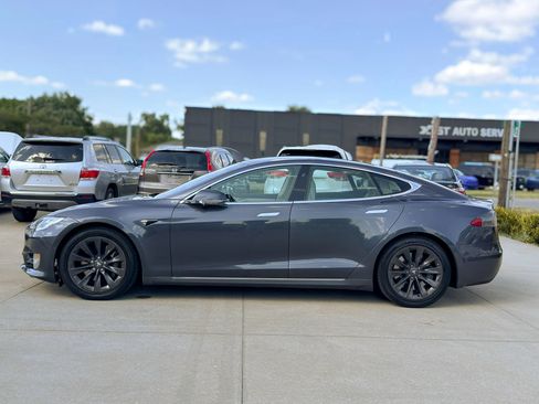Used 2018 Tesla Model S 100D AWD/4WD image 4