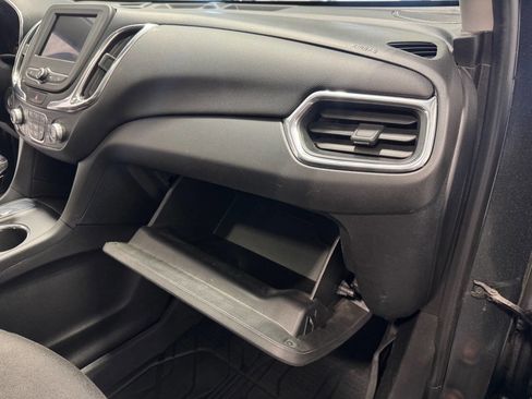 Used 2020 Chevrolet Equinox LT FWD image 22