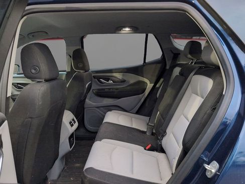 Used 2022 GMC Terrain SLE w/ Driver Convenience Package image 10