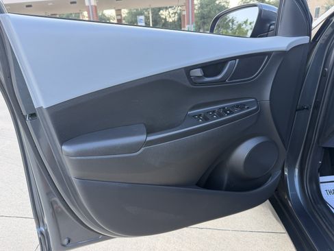 Used 2021 Hyundai Kona SEL FWD image 21