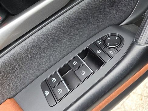 Certified 2025 MAZDA CX-50 Meridian Edition image 10