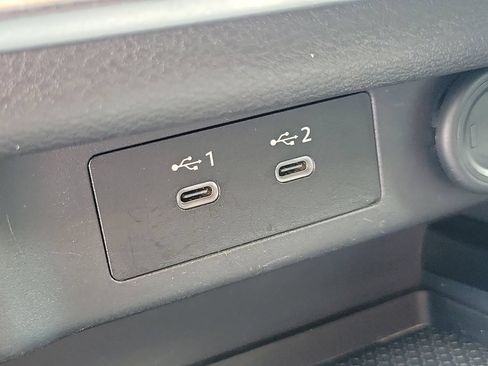 Used 2025 Nissan Rogue SV FWD image 28