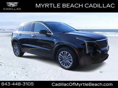 Used 2024 Cadillac XT4 Premium Luxury image 1