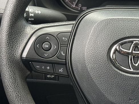 Used 2023 Toyota RAV4 XLE w/ Convenience Package FWD image 14