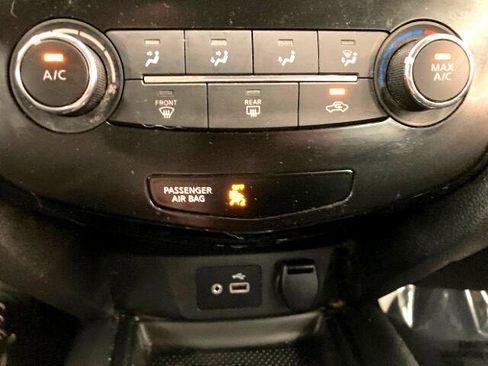 Used 2020 Nissan Rogue S image 16