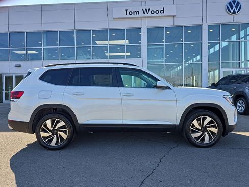 New 2026 Volkswagen Atlas SE image 2