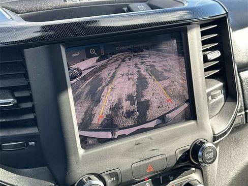 Used 2022 RAM 1500 Big Horn w/ Built-to-serve Edition image 26