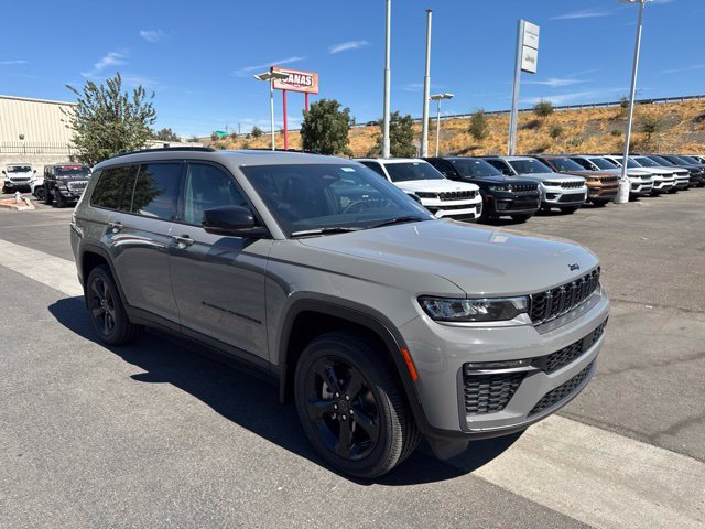 New 2027 Jeep Grand Cherokee L Limited w/ Limited Altitude Package RWD image 7