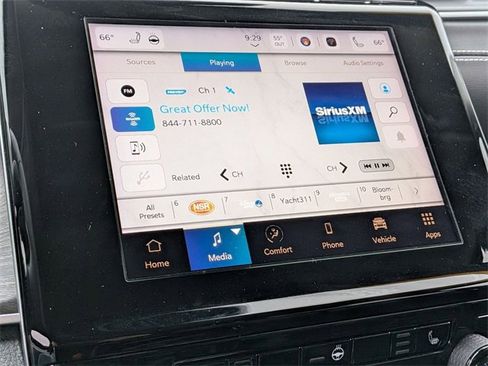 Used 2022 Jeep Grand Cherokee L Limited w/ Black Appearance Package image 22