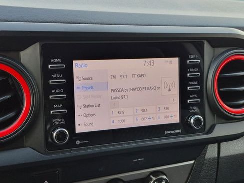 Used 2022 Toyota Tacoma SR w/ SR Convenience Package RWD image 11