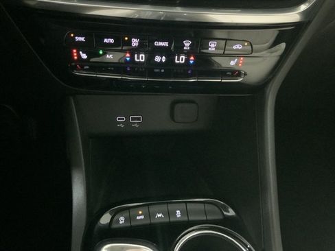 Used 2024 Buick Encore GX Avenir w/ Avenir Convenience Package AWD/4WD image 37
