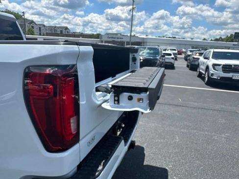 New 2026 GMC Sierra 1500 Denali Ultimate AWD/4WD image 17