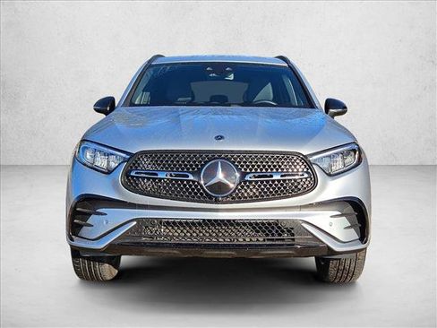 Certified 2025 Mercedes-Benz GLC 300 image 2