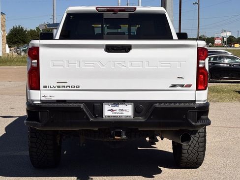 Used 2024 Chevrolet Silverado 2500 ZR2 image 6