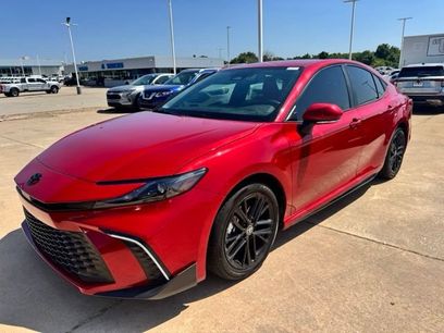 Used 2025 Toyota Camry SE w/ Convenience Package