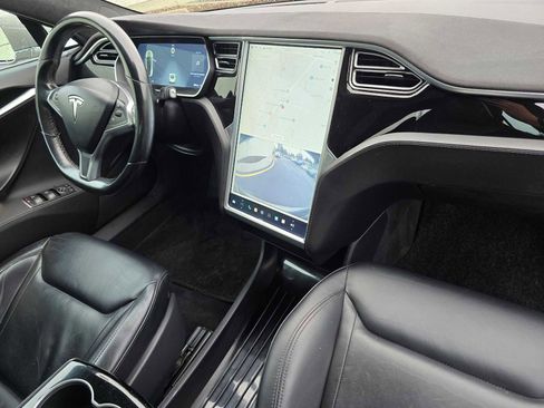 Used 2015 Tesla Model S 70D image 10