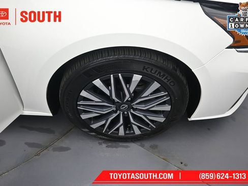 Used 2025 Nissan Altima 2.5 SV FWD image 30