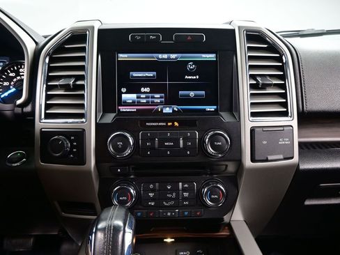 Used 2015 Ford F150 Lariat w/ Equipment Group 501A Mid image 23