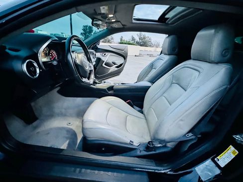 Used 2017 Chevrolet Camaro SS image 23