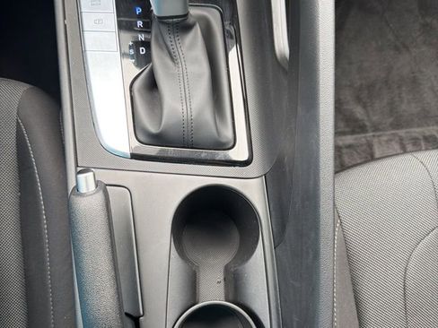 New 2025 Hyundai Elantra SE FWD image 21