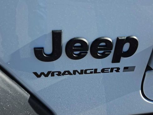 Used 2023 Jeep Wrangler Sport S image 15