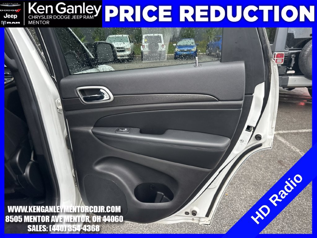 Used 2018 Jeep Grand Cherokee Altitude AWD/4WD image 24