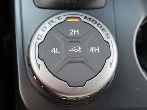 Used 2026 Ford Bronco Outer Banks image 24