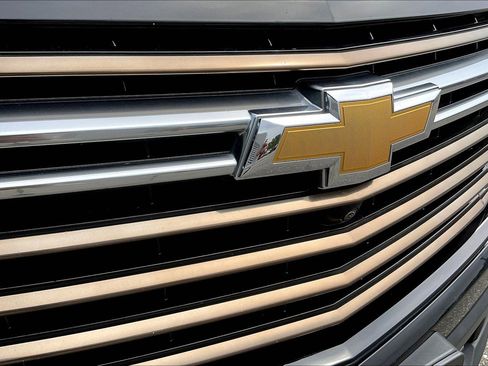 Used 2022 Chevrolet Traverse High Country image 27