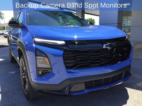 Used 2025 Chevrolet Equinox RS w/ Safety and Technology Package AWD/4WD image 3