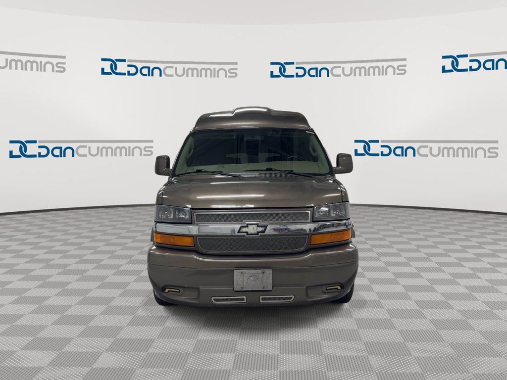 Used 2016 Chevrolet Express 2500 RWD image 3