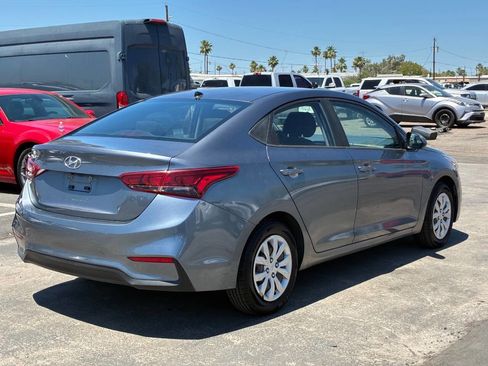 Used 2018 Hyundai Accent SE FWD image 9