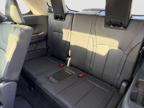 Certified 2024 INFINITI QX60 Luxe image 19