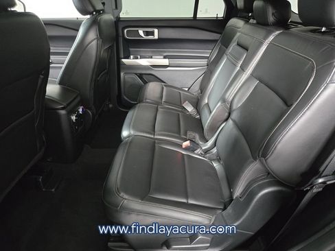 Used 2022 Ford Explorer XLT w/ Equipment Group 202A AWD/4WD image 13