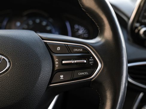 Used 2019 Hyundai Santa Fe AWD image 17