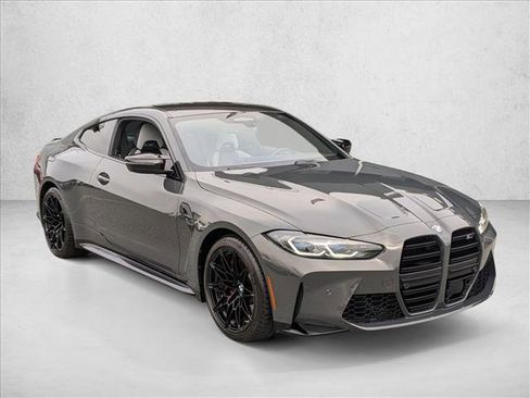 Used 2024 BMW M4 Competition image 3