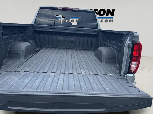 Used 2024 GMC Sierra 1500 Elevation w/ X31 Off-Road Package AWD/4WD image 7