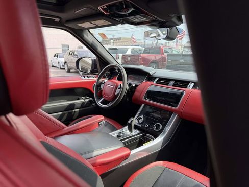Used 2022 Land Rover Range Rover Sport HST image 17