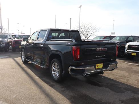 Certified 2022 GMC Sierra 1500 SLT w/ SLT Premium Plus Package image 5