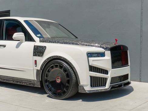 Used 2026 Rolls-Royce Cullinan AWD/4WD image 51