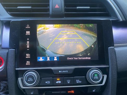 Used 2016 Honda Civic Touring image 24