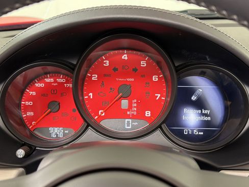 Certified 2024 Porsche 718 Boxster RWD image 20