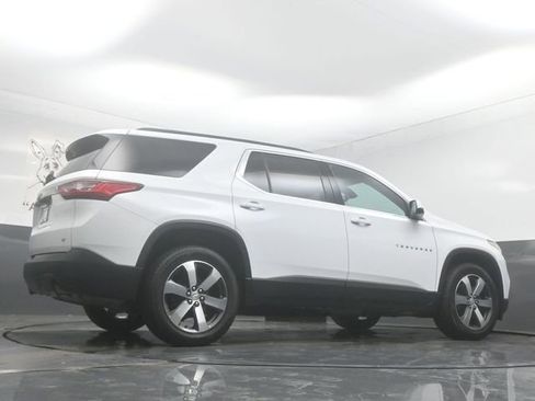 Used 2021 Chevrolet Traverse LT w/ LT Premium Package AWD/4WD image 56