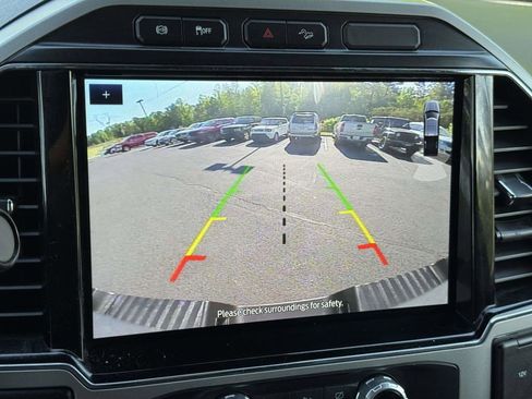 Used 2022 Ford F250 Lariat w/ Lariat Value Package AWD/4WD image 5