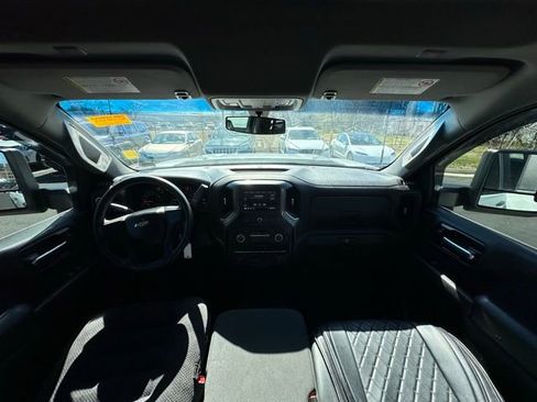 Used 2021 Chevrolet Silverado 2500 W/T w/ WT Convenience Package image 2