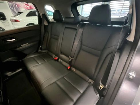 Used 2023 Nissan Rogue SL image 26