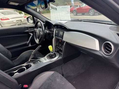Used 2013 Subaru BRZ Limited w/ Popular Pkg 1A RWD image 17