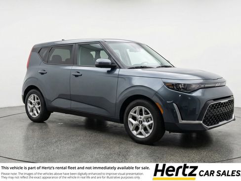 Used 2025 Kia Soul LX w/ LX Technology Package FWD image 1