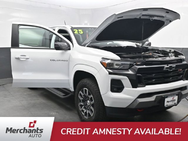 Used 2025 Chevrolet Colorado Z71 AWD/4WD image 41