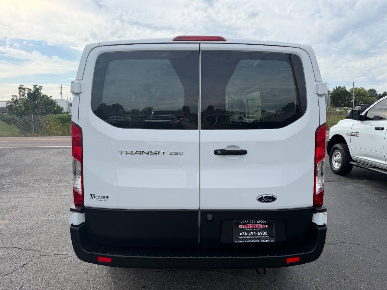 Used 2025 Ford Transit 250 Low Roof w/ Exterior Upgrade Package RWD image 7