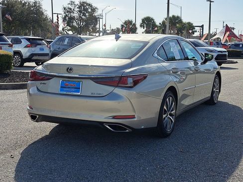 Used 2021 Lexus ES 350 w/ Premium Package image 3